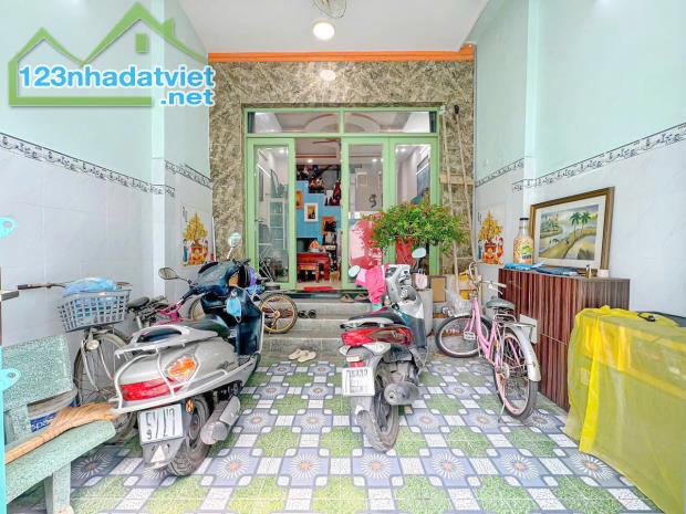 NHÀ 4PN HẺM XE HƠI HUỲNH TẤN PHÁT Q7 - 2