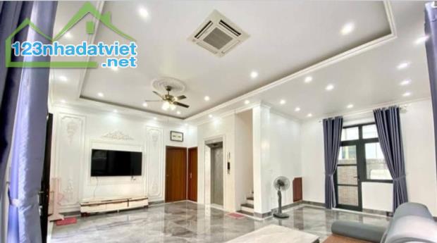 Bán nhà Bạch Đằng,Thượng Lý, Hồng Bàng, Hải Phòng. 4 tầng, 144m2, 18,5 tỷ. Ngang 12m, d2 - 1