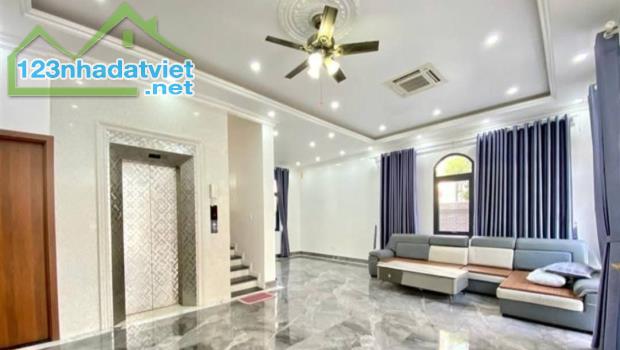 Bán nhà Bạch Đằng,Thượng Lý, Hồng Bàng, Hải Phòng. 4 tầng, 144m2, 18,5 tỷ. Ngang 12m, d2 - 2