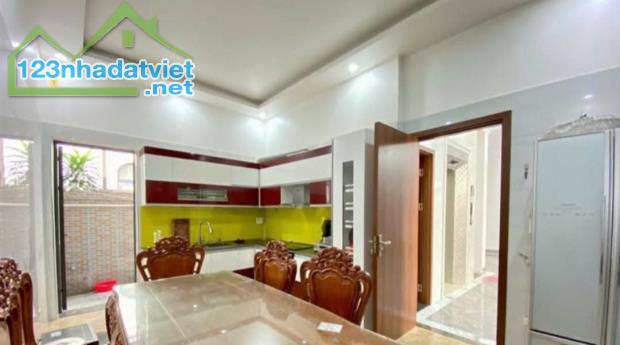 Bán nhà Bạch Đằng,Thượng Lý, Hồng Bàng, Hải Phòng. 4 tầng, 144m2, 18,5 tỷ. Ngang 12m, d2 - 3