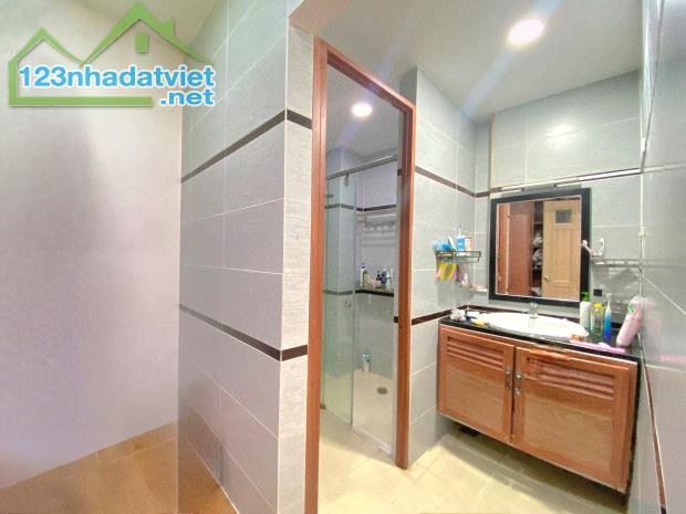Bán Nhà HXH CMT 8, 105m2, 5 Tầng, Thang Máy, Chỉ 16 Tỷ 5, Phường 15, Quận 10 - 5