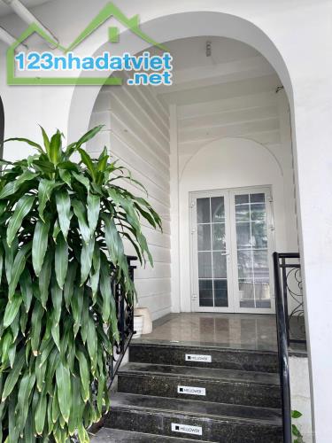 Cho thuê Biệt Thự 18D1 Nguyễn Hữu Cảnh, P22, Bình Thạnh, trệt, 2 lầu, DT 7x20 chỉ 90tr - 2