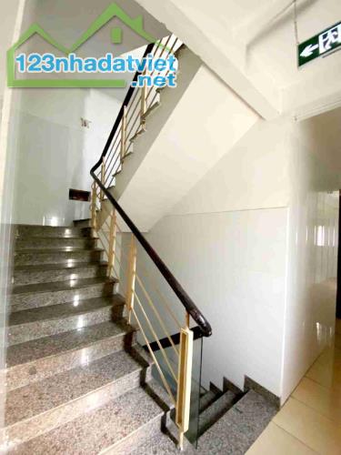 Cc cần bán gấp nhà nghỉ 4 tầng MT KD VIP đường Đào Sư Tích, giá chỉ nhỉnh 8 tỷ.