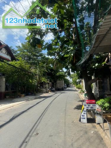 Bán nhà 8,3x10; Giá 2,8 tỷ, vị trí trung tâm quận 12 - 1