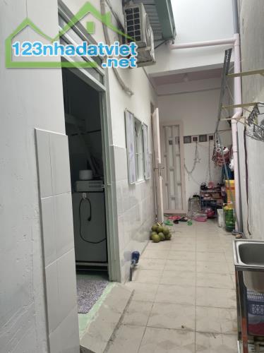 Bán nhà 120m2, Hẻm xe hơi Đường Dương Đức Hiền, Quận Tân Phú - 2