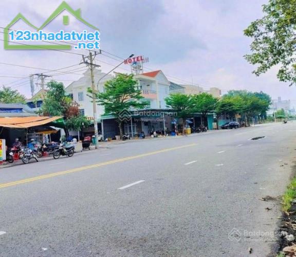 BÁN GẤP CHIA TÀI SẢN 3,2 SÀO( 3.259M2 )THỔ CƯ,FULL SHR, MT QL40m,GIÁ : 480 TRIỆU,TẶNG NHÀ - 4