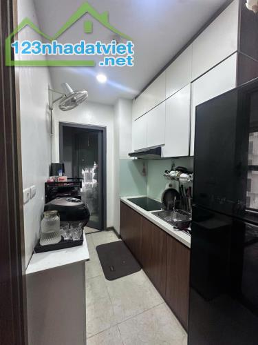 Cho thuê CC Hòa Phát 70 NDC Tower, 12 triệu VND, 70m2, 2PN + 2WC, view đẹp