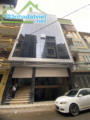Cho thuê tòa nhà Nguyễn Xiển 8 tầng 1 hầm 125m2 MT 9m thông sàn, thang máy, PCCC đầy đủ