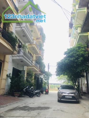 Bán nhà riêng Nguyễn Văn Huyên, Cầu Giấy, Phân lô Ô tô Vỉa hè KD 61m 17 tỷ - 2