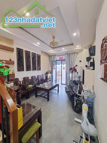 cần bán, KHU KD SẦM UẤT MẶT TIỀN ĐƯỜNG tân thới nhất 10 quận 12, giá siêu rẻ, chỉ 5.998 tỷ - 4