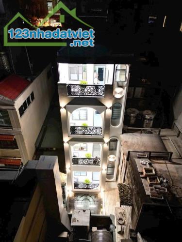 Bán Toà Nhà CHDV Đường Lê Thánh Tôn, Phường Bến Thành, Quận 1, Hồ Chí Minh - 4