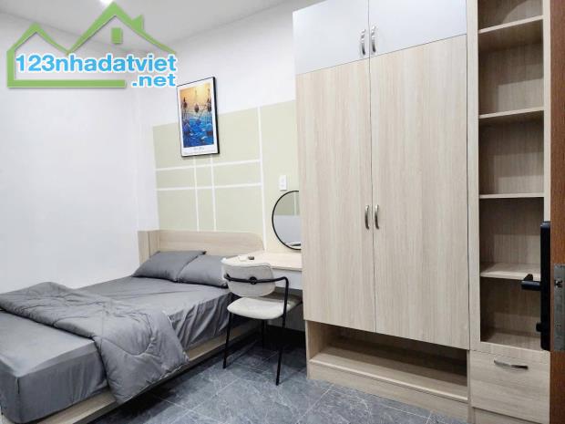 Bán Toà Nhà CHDV Đường Lê Thánh Tôn, Phường Bến Thành, Quận 1, Hồ Chí Minh - 2