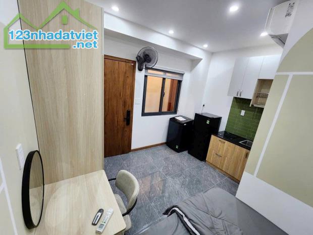 Bán Toà Nhà CHDV Đường Lê Thánh Tôn, Phường Bến Thành, Quận 1, Hồ Chí Minh - 1