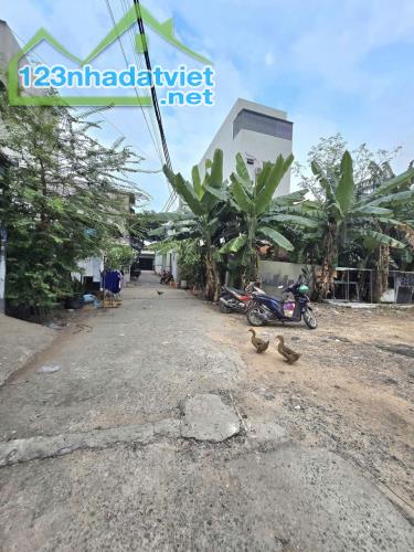 BÁN 168M2 ĐẤT QUẬN 12 , GIÁ CỦ KHOAI 2 TỶ 5 , SỔ HỒNG RIÊNG , BAO SỔ , THUẾ PHÍ - 1