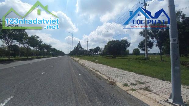 Bán đất SKC 5.000m2 giá chỉ 22,5 tỷ. KCN Trảng Bom-Đồng Nai