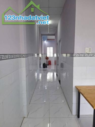 Bán nhà Bình Phú Thành phố Bến Tre, thổ cư 100% 2PN ,sân trước, cửa sau - 4