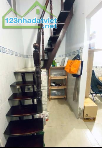 Nhà nhỏ Nguyễn Kiệm P3, Gò Vấp 30m2 giá 2,6 tỷ - 1