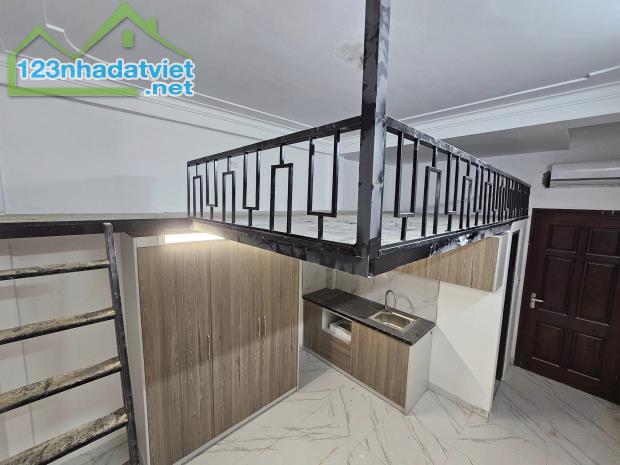 BÁN CHUNG CƯ MI NI TRIỀU KHÚC, 12 PHÒNG KHÉP KÍN, DOANH THU 60TR/THÁNG 47M2 GIÁ HƠN 12 TỶ - 5