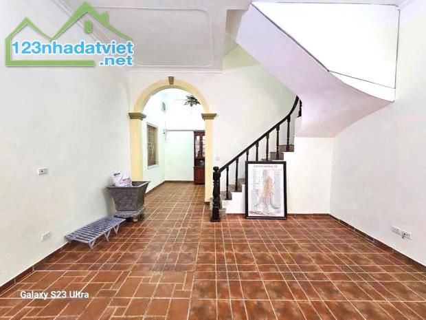Nhà Ba Đình lô góc 2 mặt ngõ 56m2 x mặt tiền to đẹp 5.6M