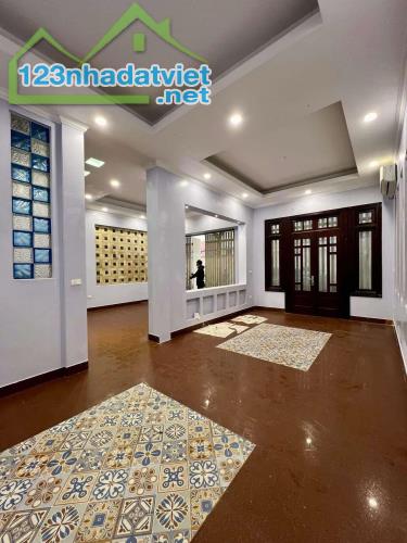 NHÀ NGÕ 376, ĐƯỜNG BƯỞI, BA ĐÌNH- VỈA HÈ- Ô TÔ-KD: 71M X5T, MT 8M, GIÁ 23,5 TỶ - 3