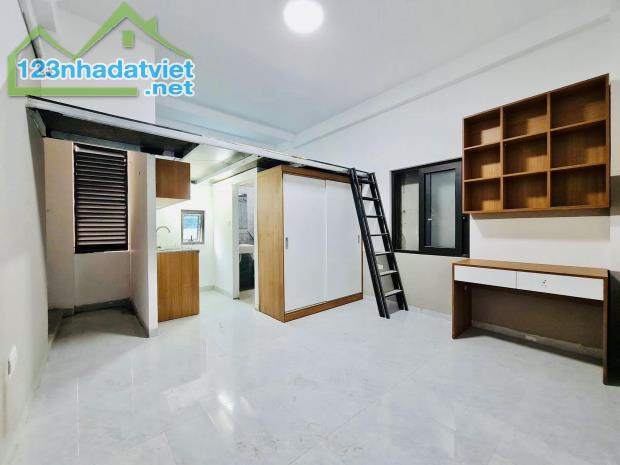 BÁN CHUNG CƯ MI NI TRIỀU KHÚC, 12 PHÒNG KHÉP KÍN, DOANH THU 60TR/THÁNG 47M2 GIÁ HƠN 12 TỶ - 2