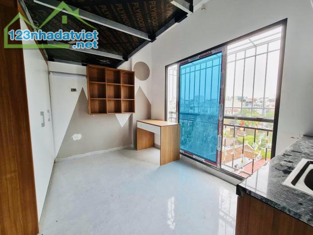 BÁN CHUNG CƯ MI NI TRIỀU KHÚC, 12 PHÒNG KHÉP KÍN, DOANH THU 60TR/THÁNG 47M2 GIÁ HƠN 12 TỶ - 3