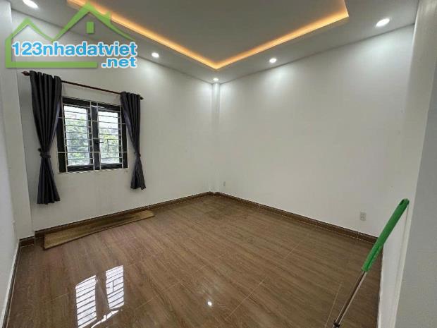 CHỦ GỬI: NHÀ 4 TẦNG MẶT TIỀN ĐƯỜNG THỚI AN, Q12, ĐƯỜNG 12M, CÁCH LÊ THỊ RIÊNG 200M, 6TY400 - 3