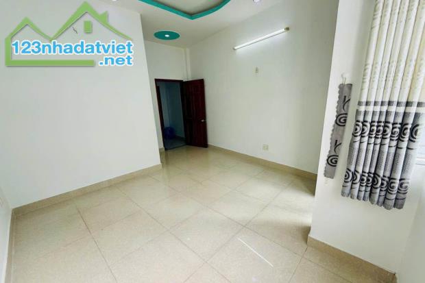 Bán nhà hẻm 3m Đường Số 4, Gò Vấp, 49 m² (3.5m x 14m), nở hậu - Giá 4.75 tỷ TL