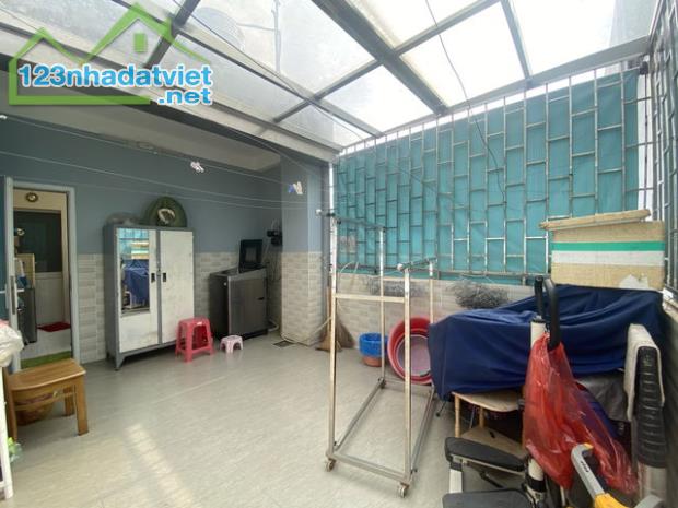 BÁN NHÀ CHỢ HOA HỒ THỊ KỶ, QUẬN 10, 4 TẦNG, 4 PN, 3 WC, 42M² - SỔ HỒNG CHÍNH CHỦ - 3