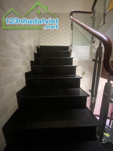 BÁN NHÀ CHỢ HOA HỒ THỊ KỶ, QUẬN 10, 4 TẦNG, 4 PN, 3 WC, 42M² - SỔ HỒNG CHÍNH CHỦ - 1