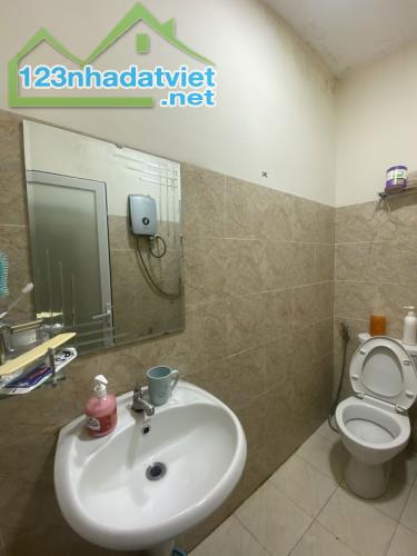 BÁN NHÀ CHỢ HOA HỒ THỊ KỶ, QUẬN 10, 4 TẦNG, 4 PN, 3 WC, 42M² - SỔ HỒNG CHÍNH CHỦ