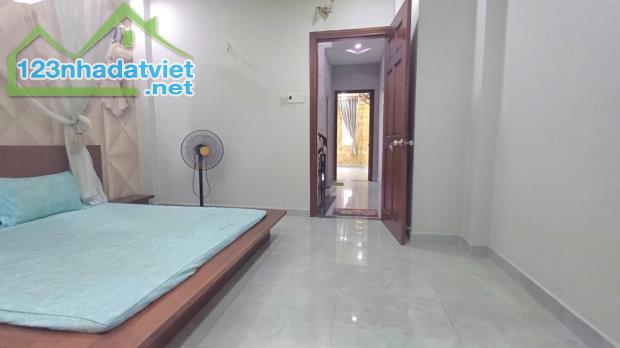 NHÀ ĐẸP THỐNG NHẤT P11 GV - NGAY KHU TRUNG TÂM GV - HXH - DT 68M² - 4 TẦNG CHỈ HƠN 7 TỶ - 2