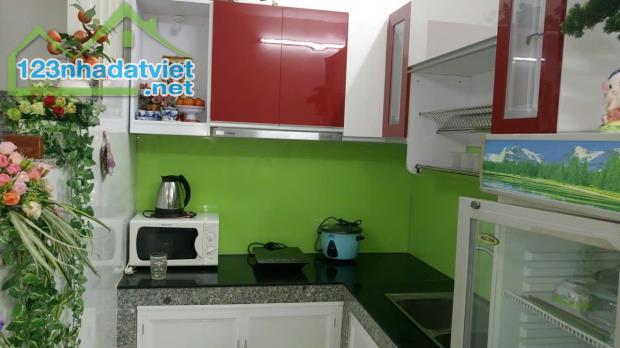 Cho thuê nhà nguyên căn Trần Văn Quang, 58m2, 3 tầng, Chỉ 12 triệu/tháng - 4