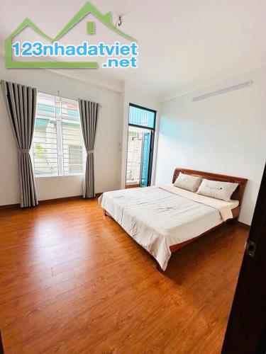 Bán gấp  Kim Ngưu Hai Bà Trưng 49m2 4T MT 4m nhỉnh 6 tỷ 0947913839.