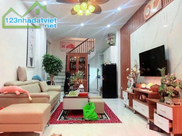 _BÁ.N NHANH NHÀ XUÂN PHƯƠNG - NAM TỪ LIÊM - FULL NỘI THẤT - DT 45m - 5 TẦNG - TRÊN 5 T.Ỷ - 1