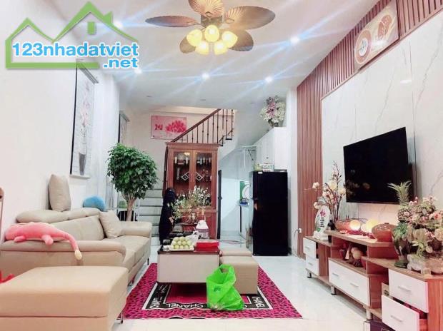_BÁ.N NHANH NHÀ XUÂN PHƯƠNG - NAM TỪ LIÊM - FULL NỘI THẤT - DT 45m - 5 TẦNG - TRÊN 5 T.Ỷ - 2