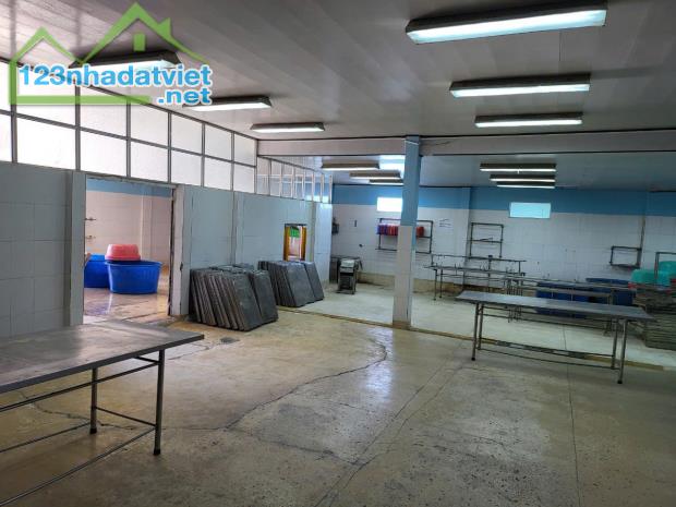 Bán Nhà máy chế biến hải sản Tuy Phong Bình Thuận
DT . 400m2/ 38 tỷ/ - 3