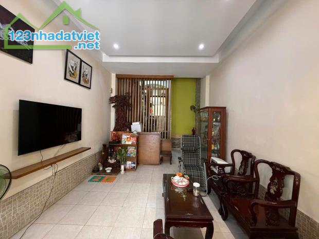 Bán nhà quận 10, đường Tô Hiến Thành, 57 m2, 4 tầng, hẻm xe hơi, 14.8 tỷ