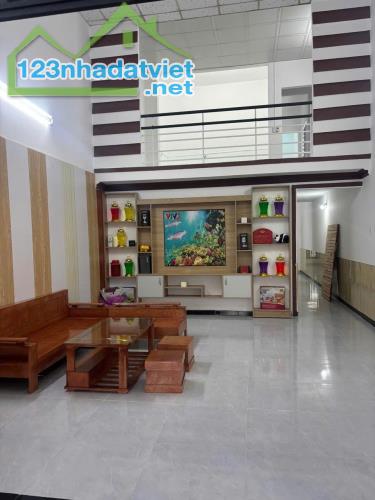 Nhà Quang Châu – gần chợ Miếu Bông – 100m2 – 2 tỷ 190 - 5