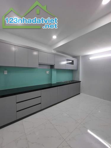 Chuyển công tác, bán gấp nhà mới 3 tầng CMT8 - Quận 10, đủ tiện ích, chỉ 7.x tỷ, bao giá. - 2