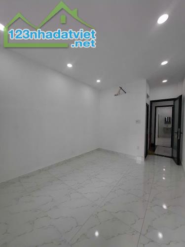 Chuyển công tác, bán gấp nhà mới 3 tầng CMT8 - Quận 10, đủ tiện ích, chỉ 7.x tỷ, bao giá. - 1