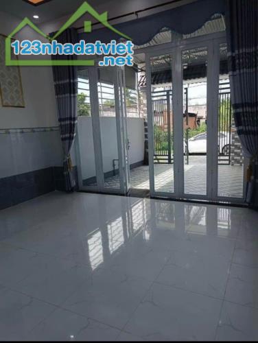 Nhà cấp 4 giá 720triệu, ngay Tân Xuân Hóc Môn, đường Đồng Tâm vào 1 sẹc ngắn. - 2