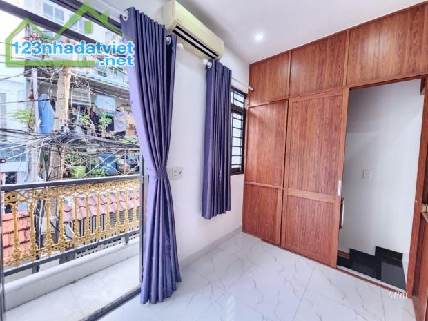 SIÊU PHẨM NhÀ NHỎ , đường Phạm Văn chiêu,P11 Gò Vấp,DT 20 m2 , 2 lầu,  2PN ,2 WC, - 1