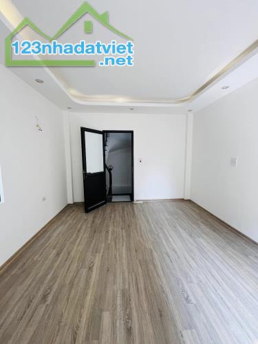 BÁN NHÀ TT HÀ ĐÔNG, Ô TÔ ĐỖ CỬA, DT 30, 5T, MT 4.1M, GIÁ 7.35 TỶ. - 4