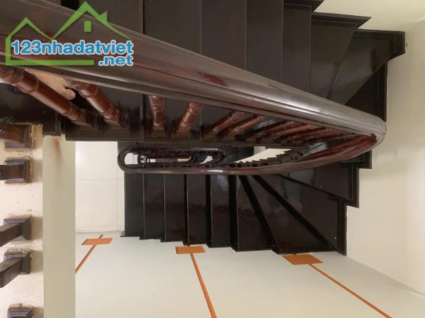 BÁN NHÀ NGÕ 20 NGUYỄN CÔNG HOAN, PHÂN LÔ, Ô TÔ TRÁNH, KINH DOANH 39m2 5T MẶT TIỀN 5,2m 14, - 5