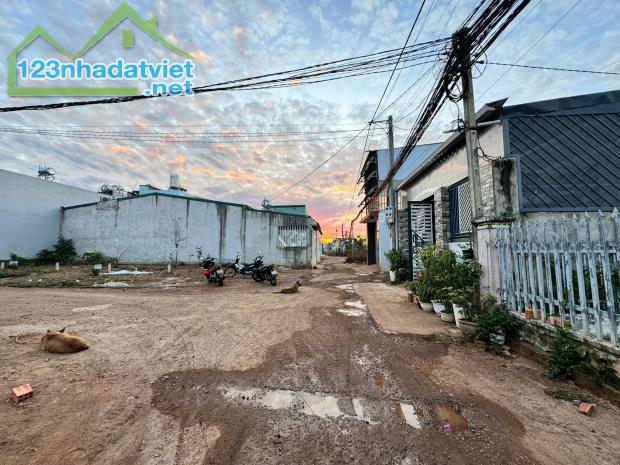 Bán Lô Đất Đẹp 100m² – Hẻm 473/32 Y Moan, Tp. Buôn Ma Thuột