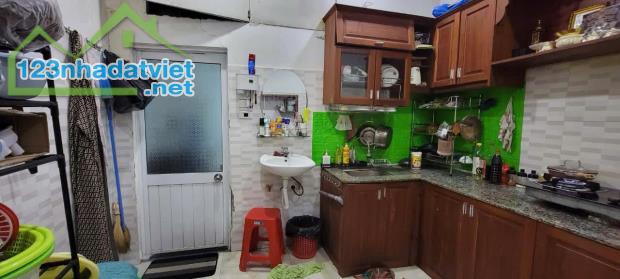 Cần bán căn nhà C4 Kiệt 3m Tôn Đản - Cách đường chính 20m - 4