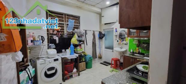 Cần bán căn nhà C4 Kiệt 3m Tôn Đản - Cách đường chính 20m - 2