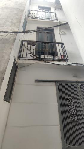 Bán nhà riêng Phố Minh Khai 4 tầng, 20m2, 2.7 tỷ, vài bước ra ô tô, ra phố Minh Khai