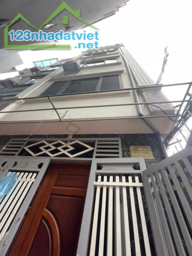 Siêu hiếm nhà dân xây lô góc 40m2 5 tầng trung tâm mỹ đình giá nhỉnh 9 tỷ